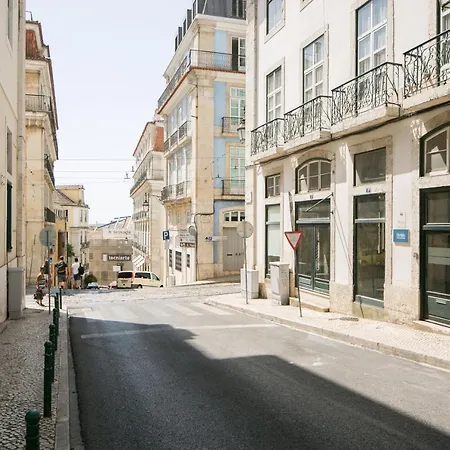 Trendy And Super 21 By Lisbonne Collection * Lisbon